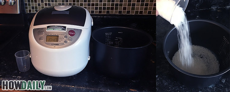 Cooking white rice with a electric cooker - step 1