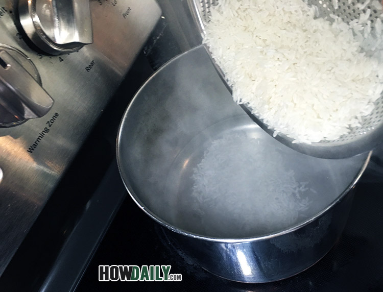 Step 4 - Add rice to boiled water