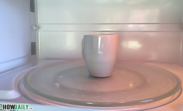 Heating coffee cup in microwave
