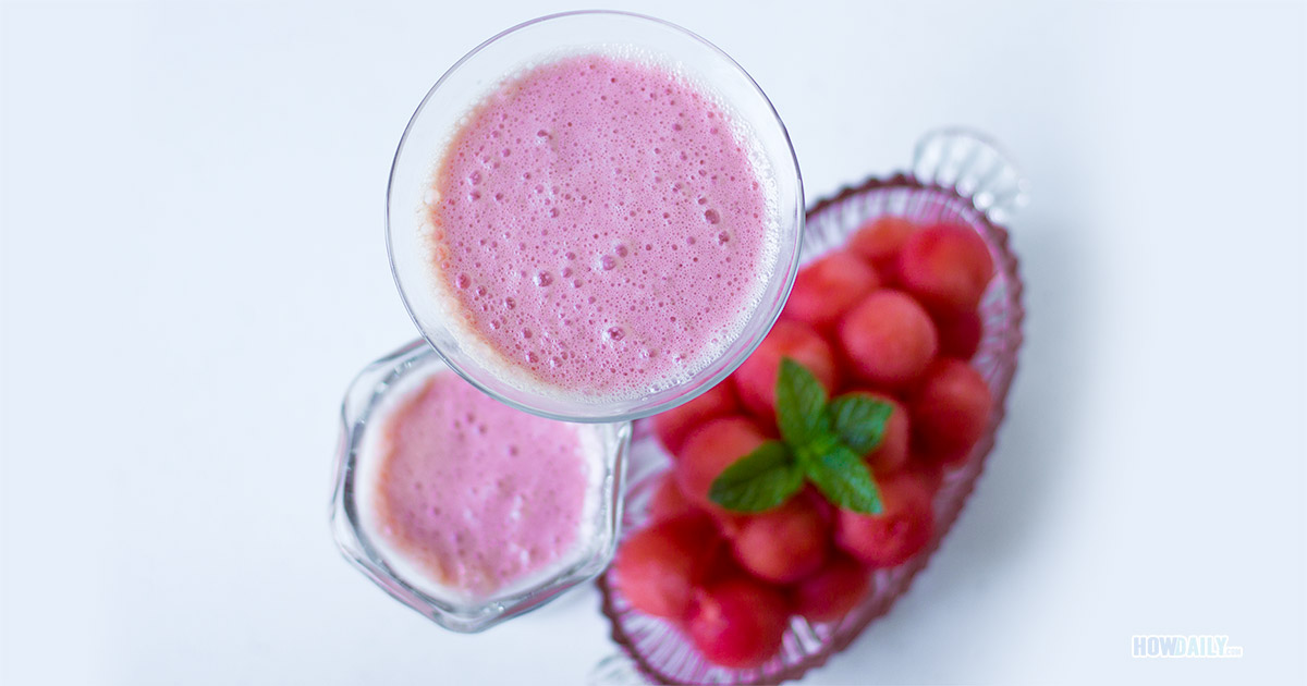 Watermelon Yogurt Smoothies With Coconut Flavor Recipe