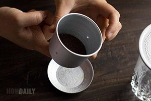 Remove excess coffee