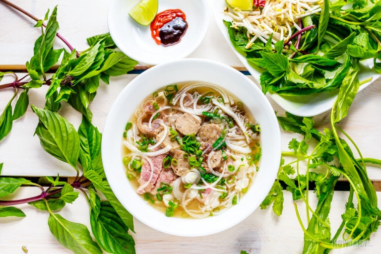 Vietnamese Pho Bo Recipe - Cook Perfect Pho Broth & Beef Noodle Soup