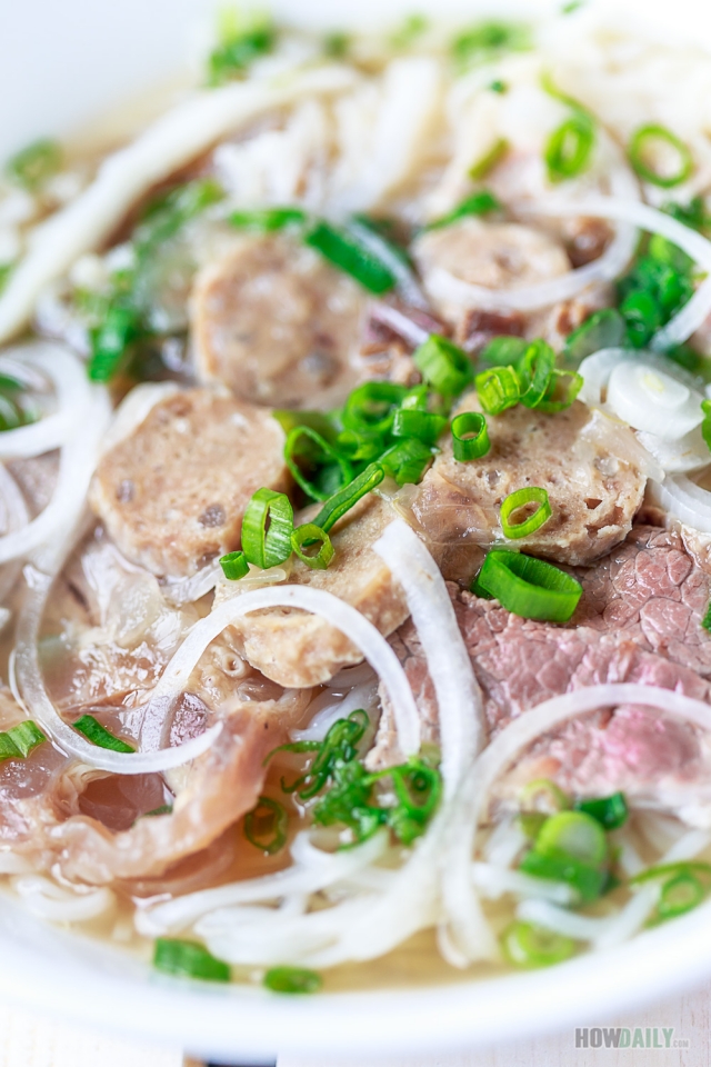 Vietnamese Pho with beef meatballs