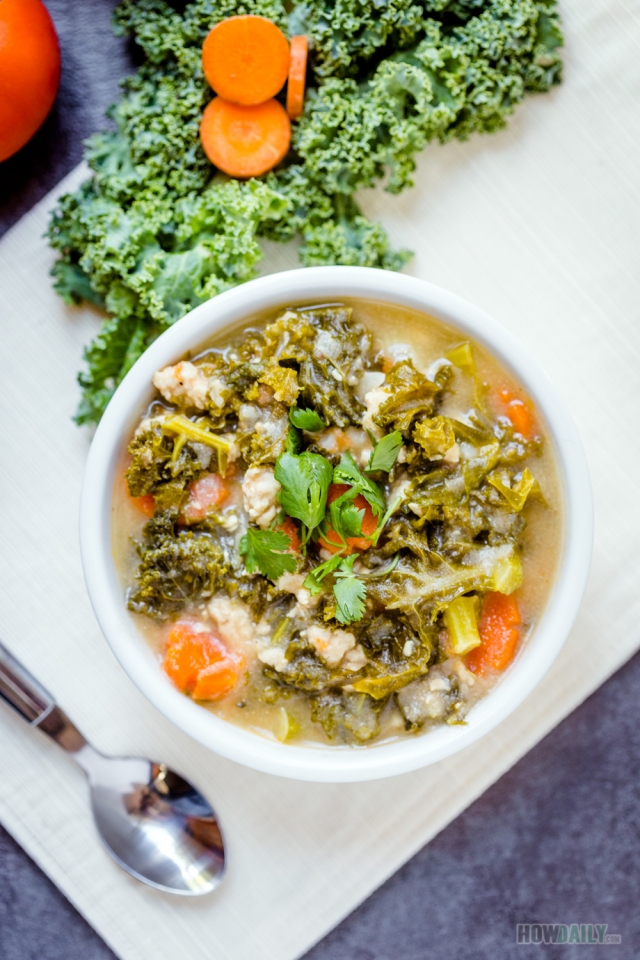 Creamy kale soup with chicken