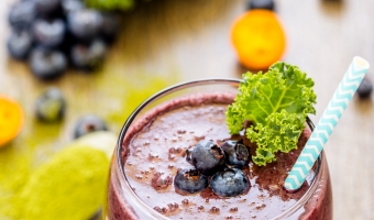 Healthy Matcha Blueberry Smoothie
