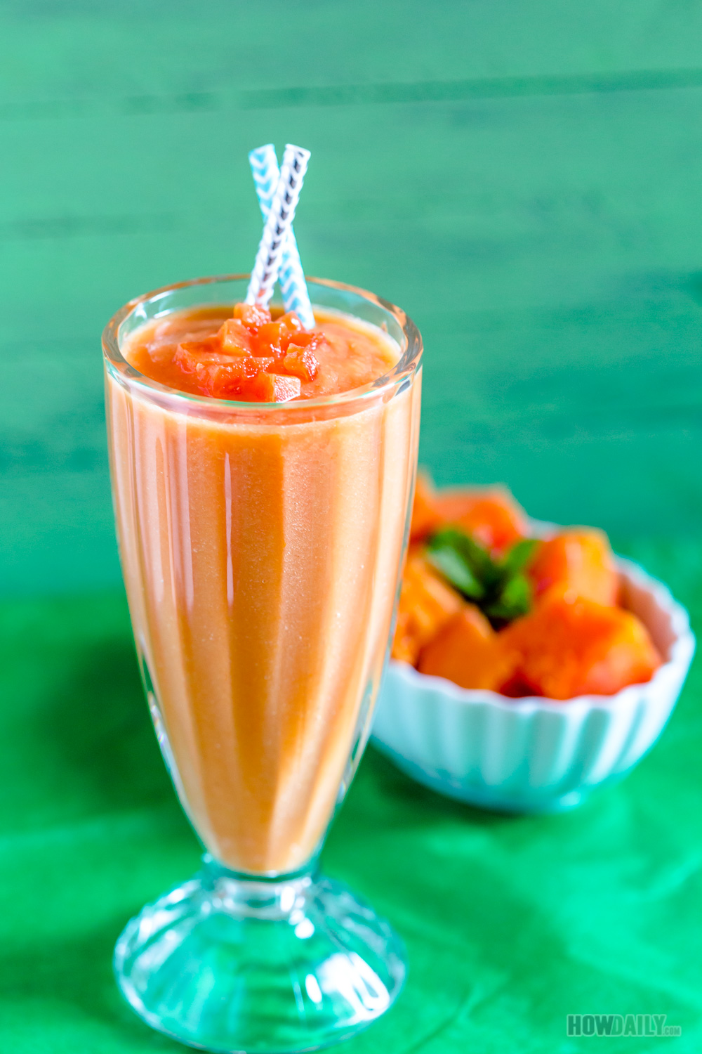 Vietnamese Papaya Smoothie Recipe (Sinh To Du Du)