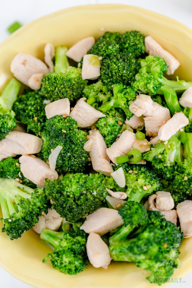 Healthy chicken and broccoli stir fry