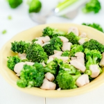 Stir-fried chicken broccoli