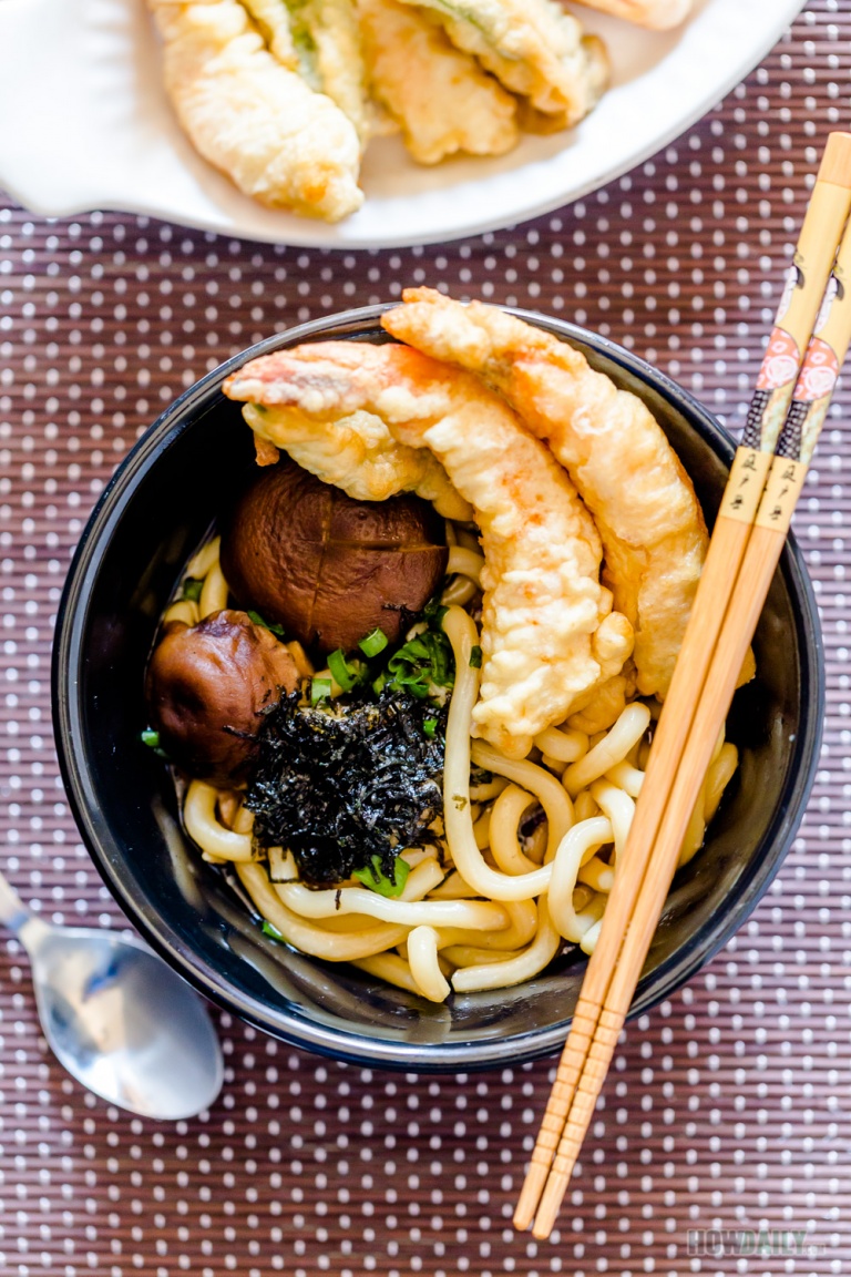 Japanese Tempura Udon Noodle Soup Recipe (Shrimp & Vegetable)