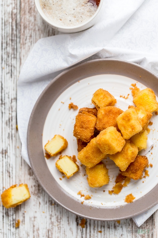 Enjoy fried milk with tea