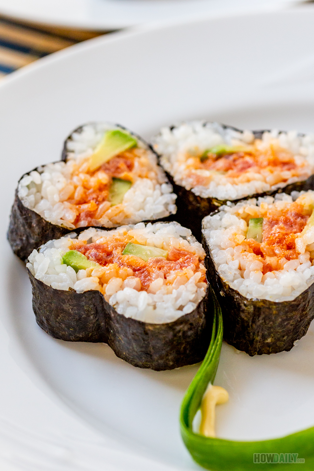 Dynamite Sushi Roll Recipe - with Easy Guide Using Sushi Mold