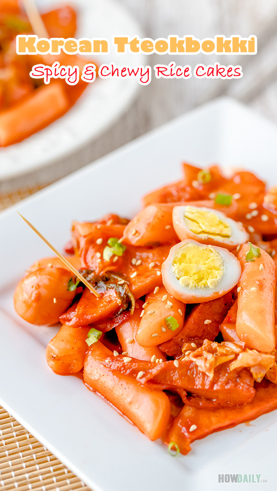 Spicy and Chewy Korean Rice Cakes (Tteokbokki Recipe)