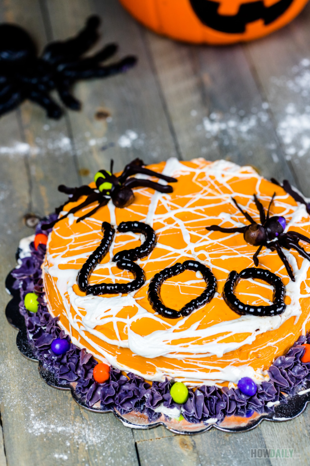 Itsy bitsy Spider cake