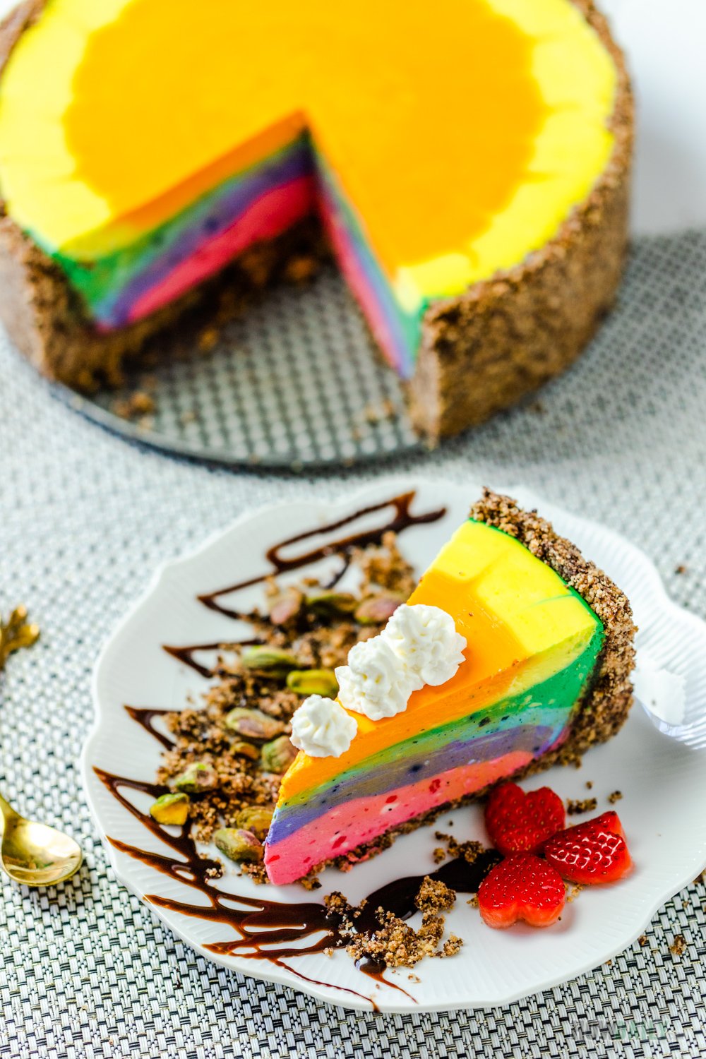 Froot Loops® No-Bake Rainbow Cheesecake